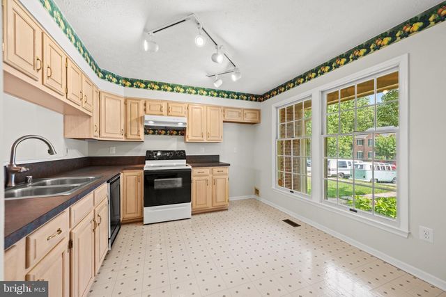 2724 QUARRY HEIGHTS WAY, Baltimore, MD 21209