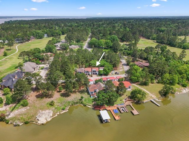 22547 Bayview Circle, Huntsville, TX 77320