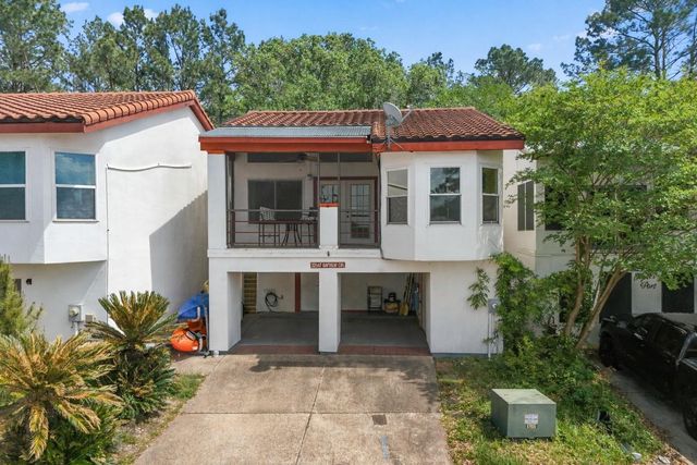 22547 Bayview Circle, Huntsville, TX 77320