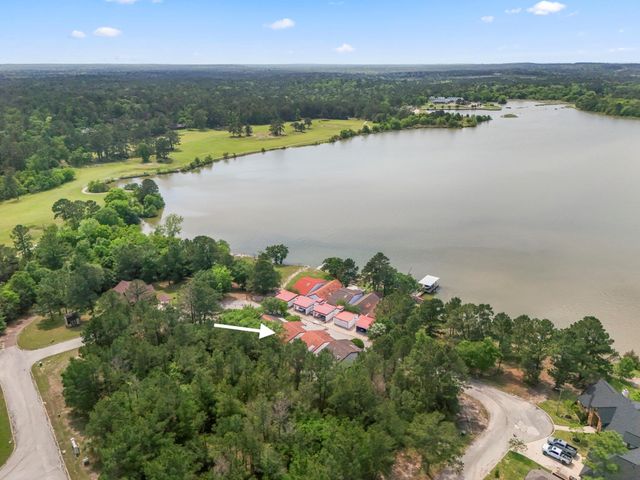 22547 Bayview Circle, Huntsville, TX 77320