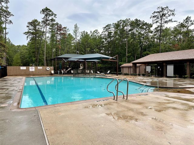 22547 Bayview Circle, Huntsville, TX 77320