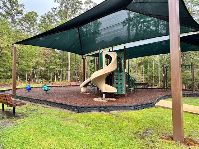 22547 Bayview Circle, Huntsville, TX 77320