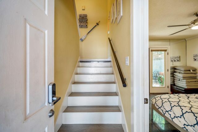 22547 Bayview Circle, Huntsville, TX 77320