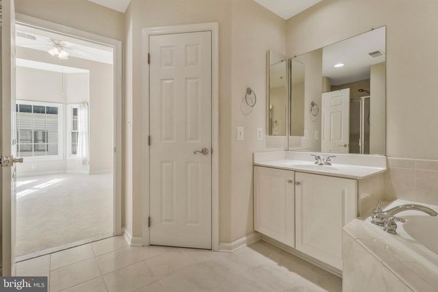 8847 ASHGROVE HOUSE LN, Vienna, VA 22182