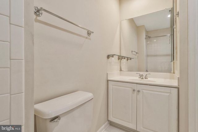 8847 ASHGROVE HOUSE LN, Vienna, VA 22182