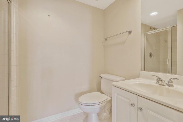 8847 ASHGROVE HOUSE LN, Vienna, VA 22182