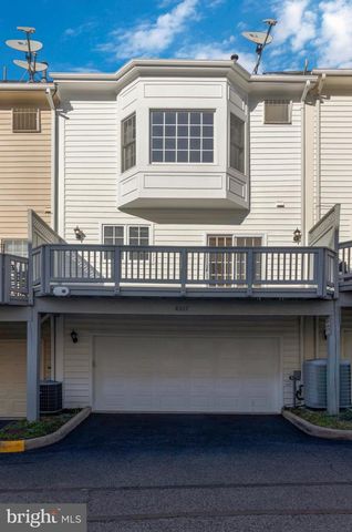 8847 ASHGROVE HOUSE LN, Vienna, VA 22182