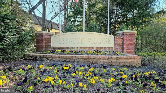 8847 ASHGROVE HOUSE LN, Vienna, VA 22182