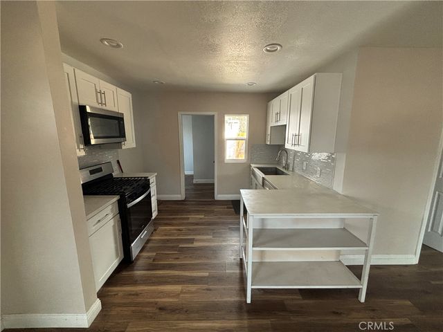 414 Iowa, Riverside, CA 92507