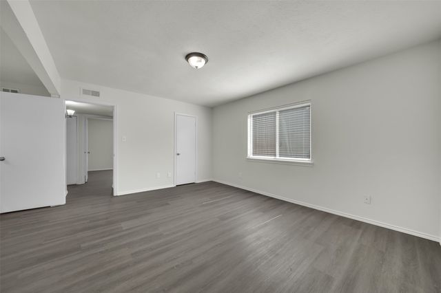 1300 Rivercrest Boulevard, Allen, TX 75002