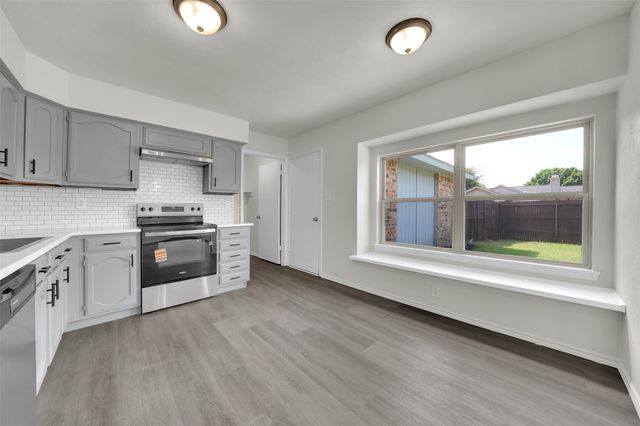1300 Rivercrest Boulevard, Allen, TX 75002