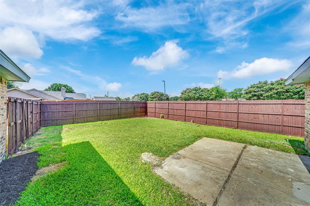 1300 Rivercrest Boulevard, Allen, TX 75002