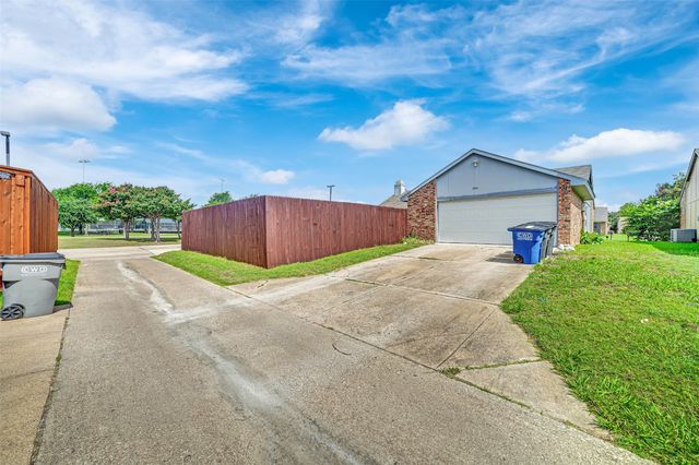 1300 Rivercrest Boulevard, Allen, TX 75002