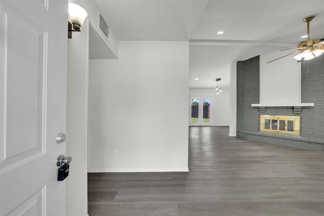 1300 Rivercrest Boulevard, Allen, TX 75002