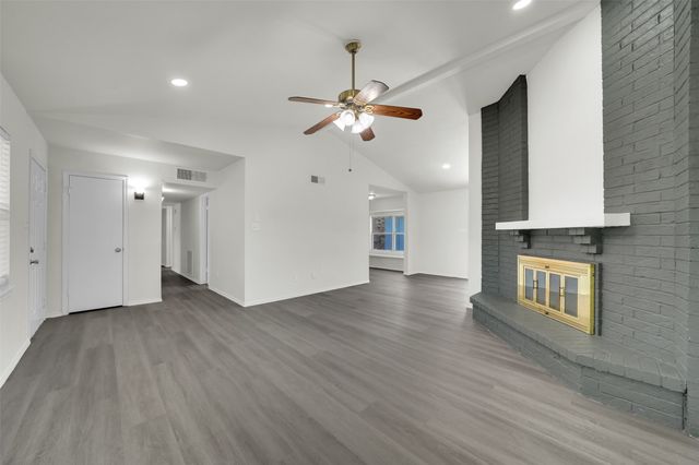 1300 Rivercrest Boulevard, Allen, TX 75002