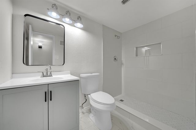 1300 Rivercrest Boulevard, Allen, TX 75002
