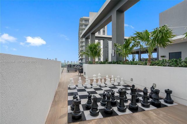 16395 Biscayne Blvd 1309, North Miami Beach, FL 33160