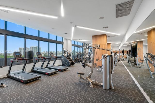 16395 Biscayne Blvd 1309, North Miami Beach, FL 33160