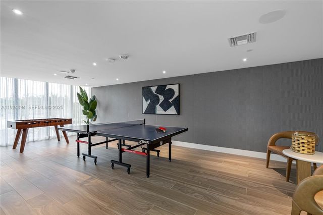 16395 Biscayne Blvd 1309, North Miami Beach, FL 33160