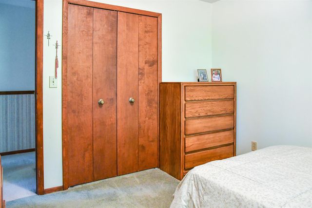 3056 S Glenway Drive, Bay City, MI 48706