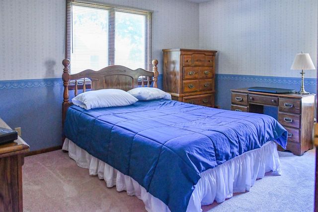 3056 S Glenway Drive, Bay City, MI 48706