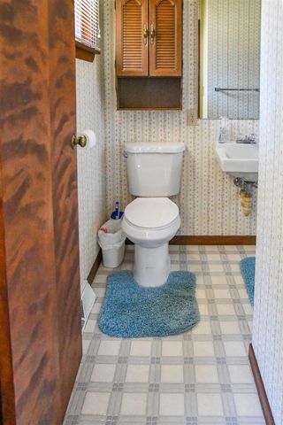 3056 S Glenway Drive, Bay City, MI 48706