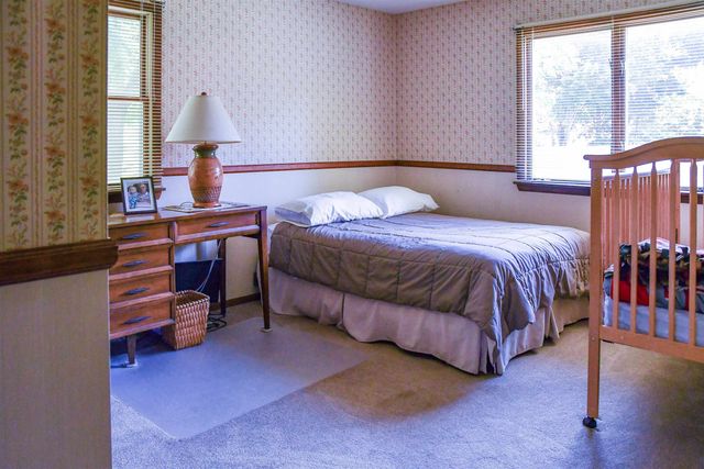 3056 S Glenway Drive, Bay City, MI 48706