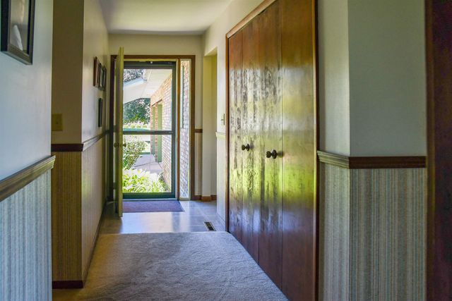 3056 S Glenway Drive, Bay City, MI 48706