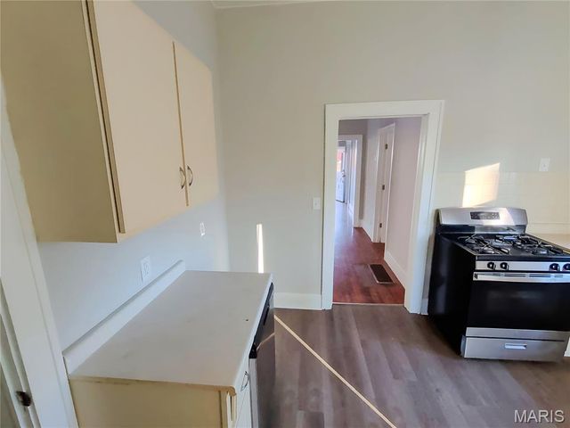 809 S Missouri, Springfield, MO 65806