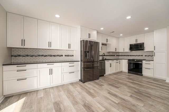 8125 Lake Shore Drive 5, Cedar Lake, IN 46303