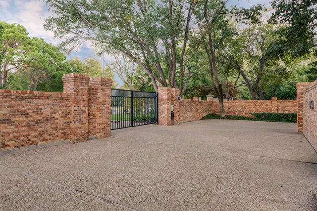 4730 Royal Lane, Dallas, TX 75229