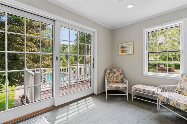 11 Concord Road, Wayland, MA 01778