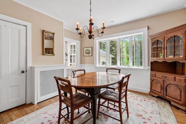 11 Concord Road, Wayland, MA 01778