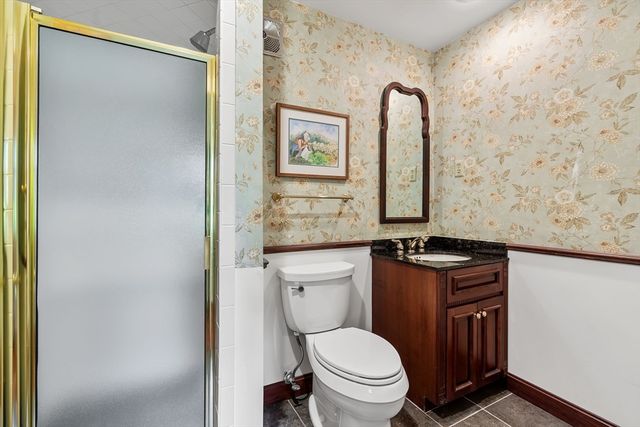11 Concord Road, Wayland, MA 01778