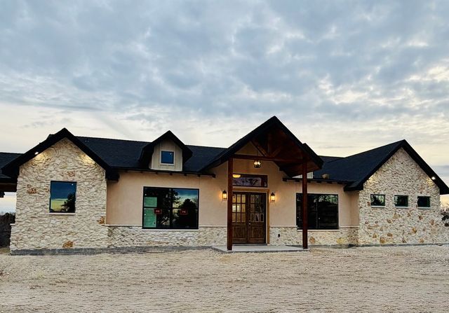 305 Edinburgh Road, San Angelo, TX 76901