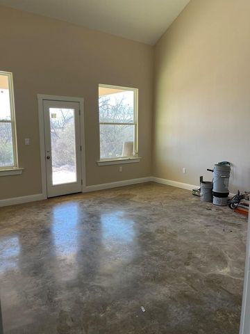 305 Edinburgh Road, San Angelo, TX 76901