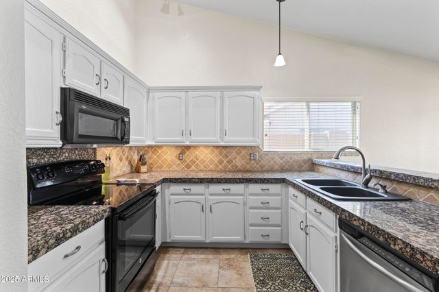 5552 E Enrose Street, Mesa, AZ 85205