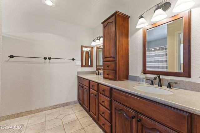 5552 E Enrose Street, Mesa, AZ 85205