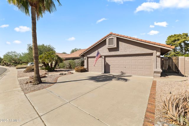5552 E Enrose Street, Mesa, AZ 85205