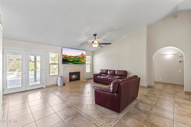 5552 E Enrose Street, Mesa, AZ 85205