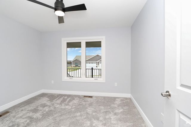 4026 Scenic Crossing, Manhattan, KS 66503