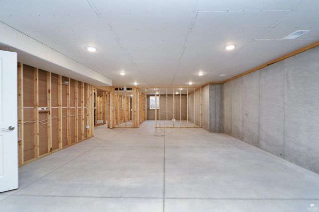 4026 Scenic Crossing, Manhattan, KS 66503