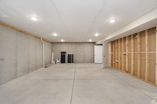 4026 Scenic Crossing, Manhattan, KS 66503