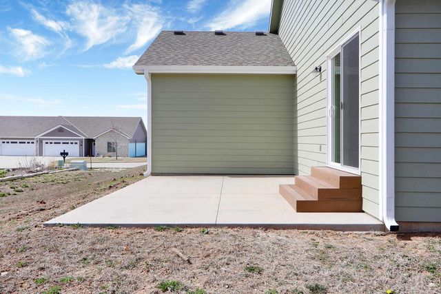 4026 Scenic Crossing, Manhattan, KS 66503