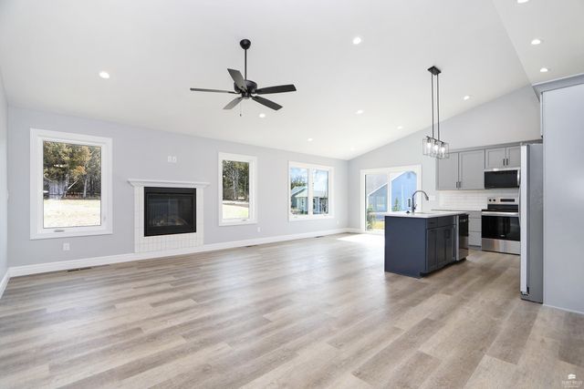 4026 Scenic Crossing, Manhattan, KS 66503