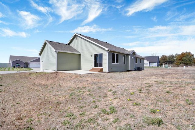 4026 Scenic Crossing, Manhattan, KS 66503