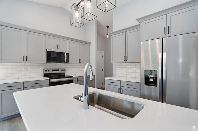 4026 Scenic Crossing, Manhattan, KS 66503