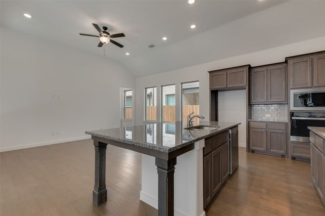 635 Caprice Bluff, Fate, TX 75189