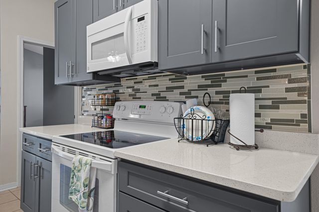 1731 Ivalea Circle, Navarre, FL 32566