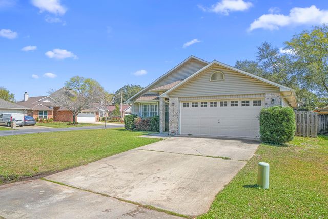 1731 Ivalea Circle, Navarre, FL 32566